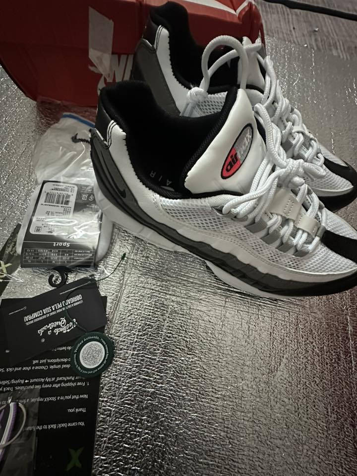 السلام عليكم أغراض جديدة و متنوعة الي يحتاج يراسلني أو يتصل ***********///*********** وحياكم
