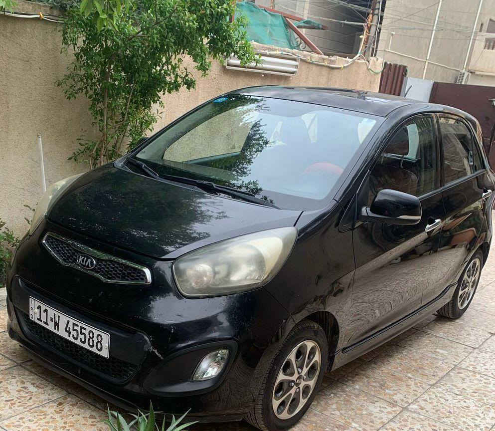 السلام عليكم
للبيع كيا بيكانتو موديل 2014
السيارة سويج فتحة سقف المواصفات المعروفة 
السيارة بيهه جراد خفيف بالقمارة كما موضح بالصور 
السعر المطلوب 83 ورقة وبيهه مجال 
مكان السيارة بغداد اليرموك حي الداخلية 
للاستفسار الاتصال على الرقم ***********
