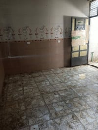 07763945801 بيت للبيع مساحه 100 لبيت  تجاوز يحتوي على غرفه نوم ومطبخ و...