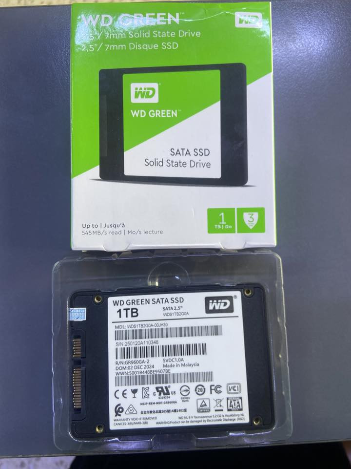 هارد واحد تيرا SSD فحصته بل حاسبة شغال 100% ونقلت عليه ملفات تقريبا بحجم  100G+ابيعه عل فحص 
قفل قفل 70 الف مع التوصيل 75 الف


**إذا كنت صاحب هذا الإعلان وتريد حذفه لأي سبب، رجاءا أرسل رسالة إلى الدعم الفني**