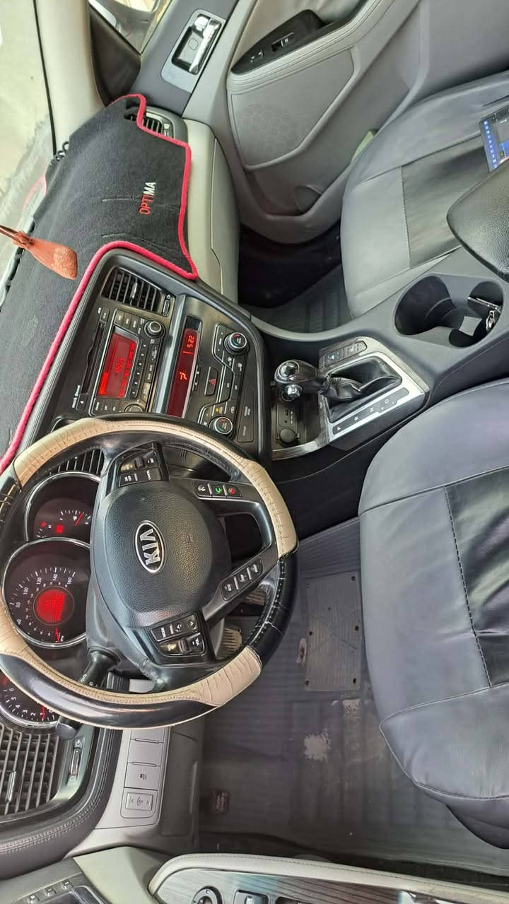 بتما موديل ٢٠١١ رقم بغداد بأسمي لون سلفر وارد امريكي  فول مواصفات للأخير مكفوله كفاله عامه من كلشي كله جديد 
حادثها فقط الدعامية الامامية طخه مو حادث مثل ما موضح بالسونار 
سيارة مرتبة ونظيفه ماتذب عليها برغي مكاني بابل القاسم سياره   جديده بلعافيه ع ياخذها *********** 
السعر 115
