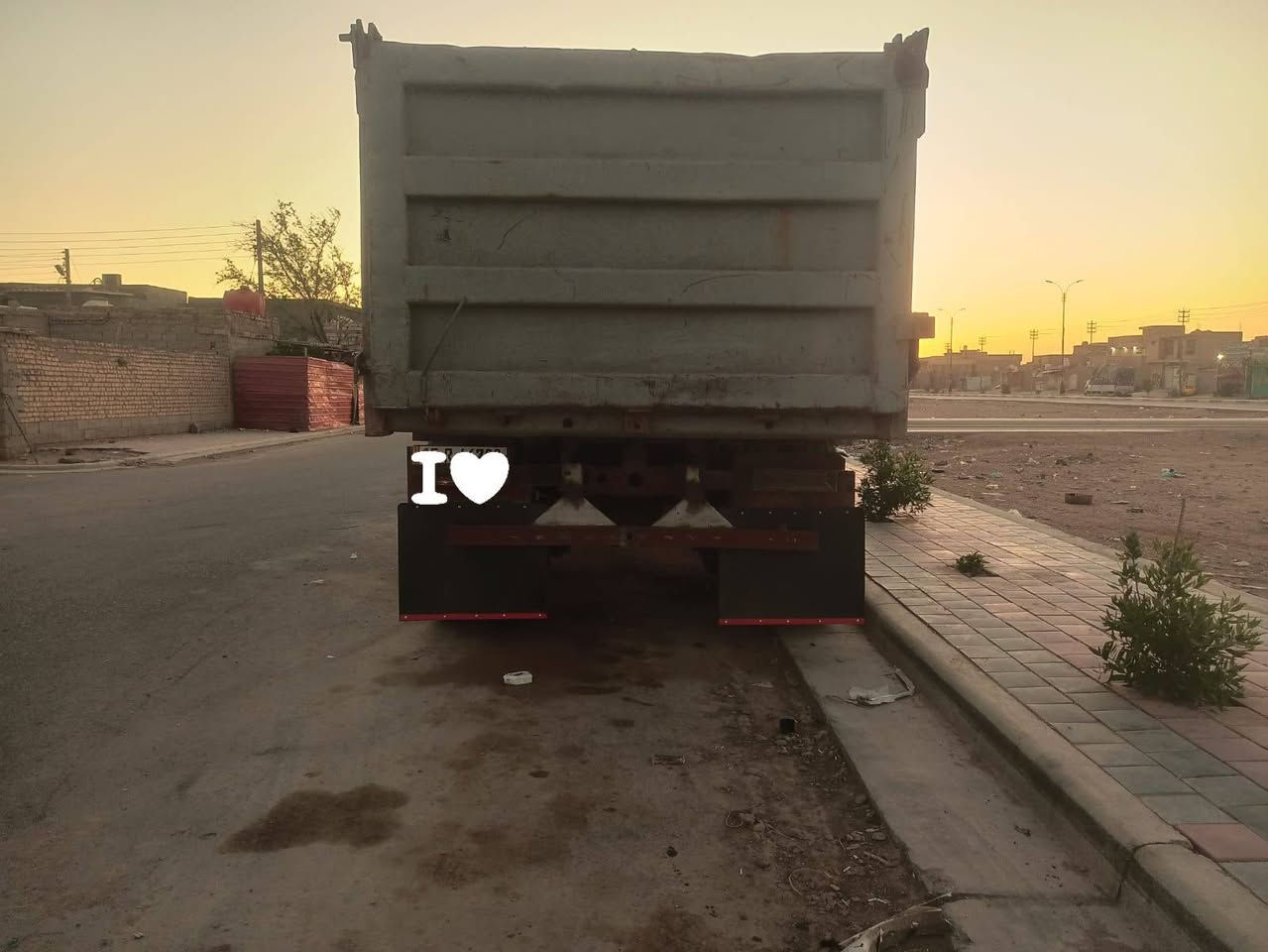 سلام عليكم للبييع اقجم موديل 76محرك 55كير 90مجموعه نص جي اف تخم تاير بدي جديد جعب مايلر رقم إنكليزي أصل طويله علم السعر 35وبيه مجال الاستفسار /***********  العنوان كربلاء المقدسة مكلف بلنشر
