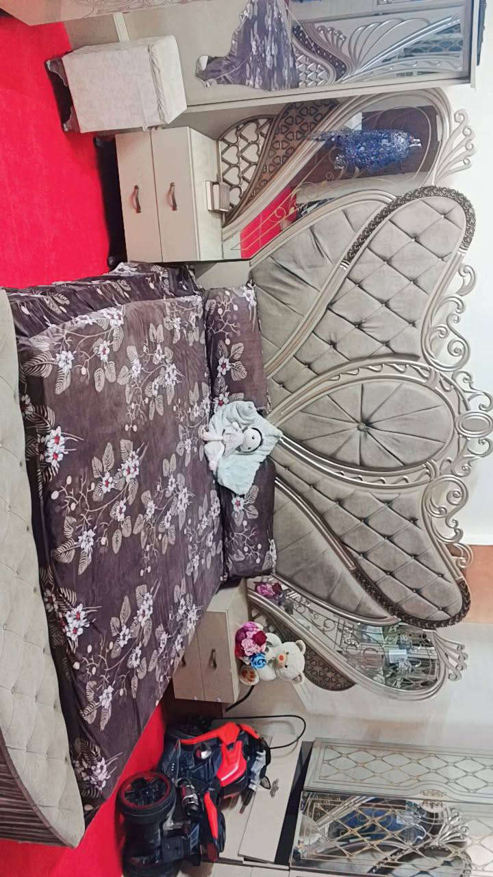 للبيع. غرفه 11قطعه نضيفه اخت لجديد صارلهه 5اشهر من ماخذهه مكان بغداد *********** لرحماني اي استفسار ع رقم 📱
