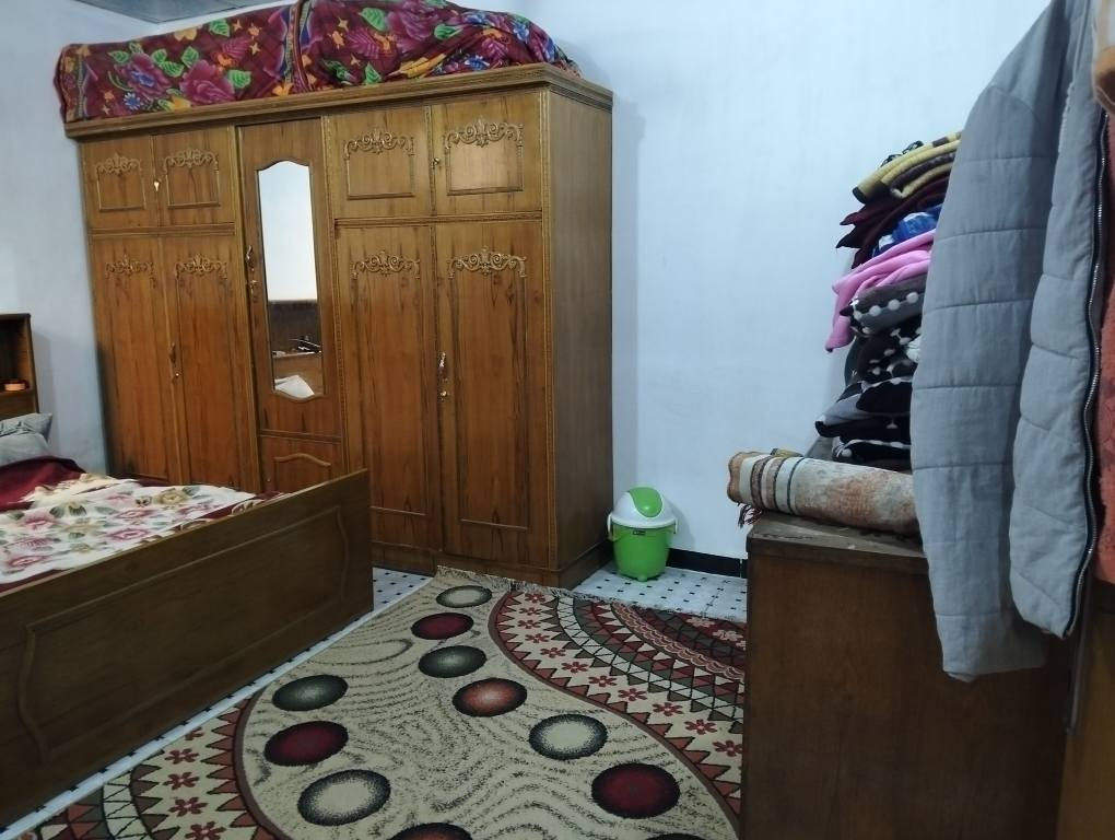 اللهم صلي ع محمد وآل محمد 
السلام عليكم ورحمة الله وبركاته
بيت مساحة 100 متر بناء طابوگ 9 انجات
الموقع شارع الزوار سكله الكرعاوي قرب اسواق الميالي
____________________________________________
بناء خريطه كامله غرفه + صاله + مطبخ * ستقبال + تخاريج داخل و خارج + مكشوفه + السطح مطبگ فرشي كامل
الصور كدامكم والنقص بي واضح 
***********/ واتساب
