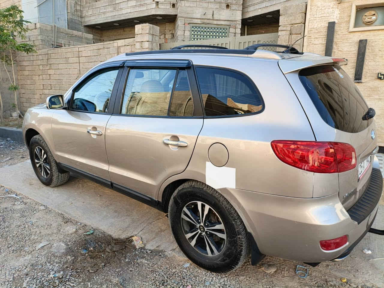السلام عليكم سنتافي موديل 7امريكي محرك 3300 تبريد ثلج فول عدا البصمه سياره جاهزه على الاخير مال بيت رقم مميز 3 ارقام مكان تكريت ***********
