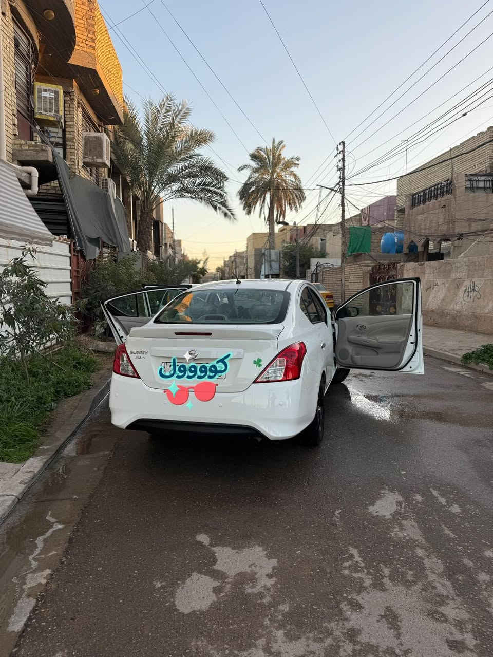 السلام عليكم..
نيسان سني موديل ٢٥  السياره جديده على وضع الشركة 
ماشيه ٢٢ الف 
مكفوله تحويل ثاني يوم شماليه السياره عارضها ١٢٧ $
مكاني الغزاليه هاتف ***********
