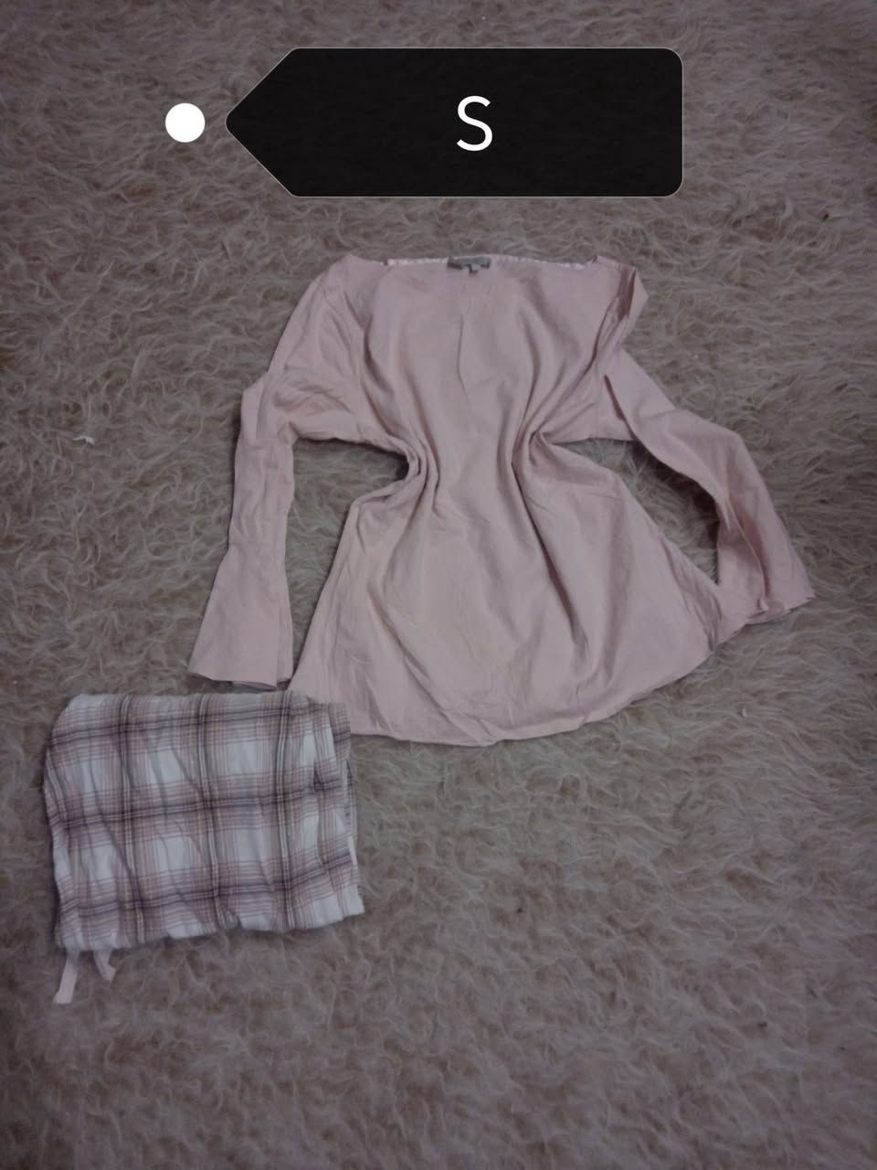 تراكين ب5 
كسر تراكات نسائيه بناتيه 
انواع القياسات والموديلات متوفره 
توصيل متوفر 
مكاني منطقة 36 التريد تشوف البضاعه 
والماتكدر تجي ادزلها للبيت كميه من البضاعه للبيت
وانتي كاعده بيتج تجيج البضاعه تكلبين بيها وتختارين
تدللون


**إذا كنت صاحب هذا الإعلان وتريد حذفه لأي سبب، رجاءا أرسل رسالة إلى الدعم الفني**