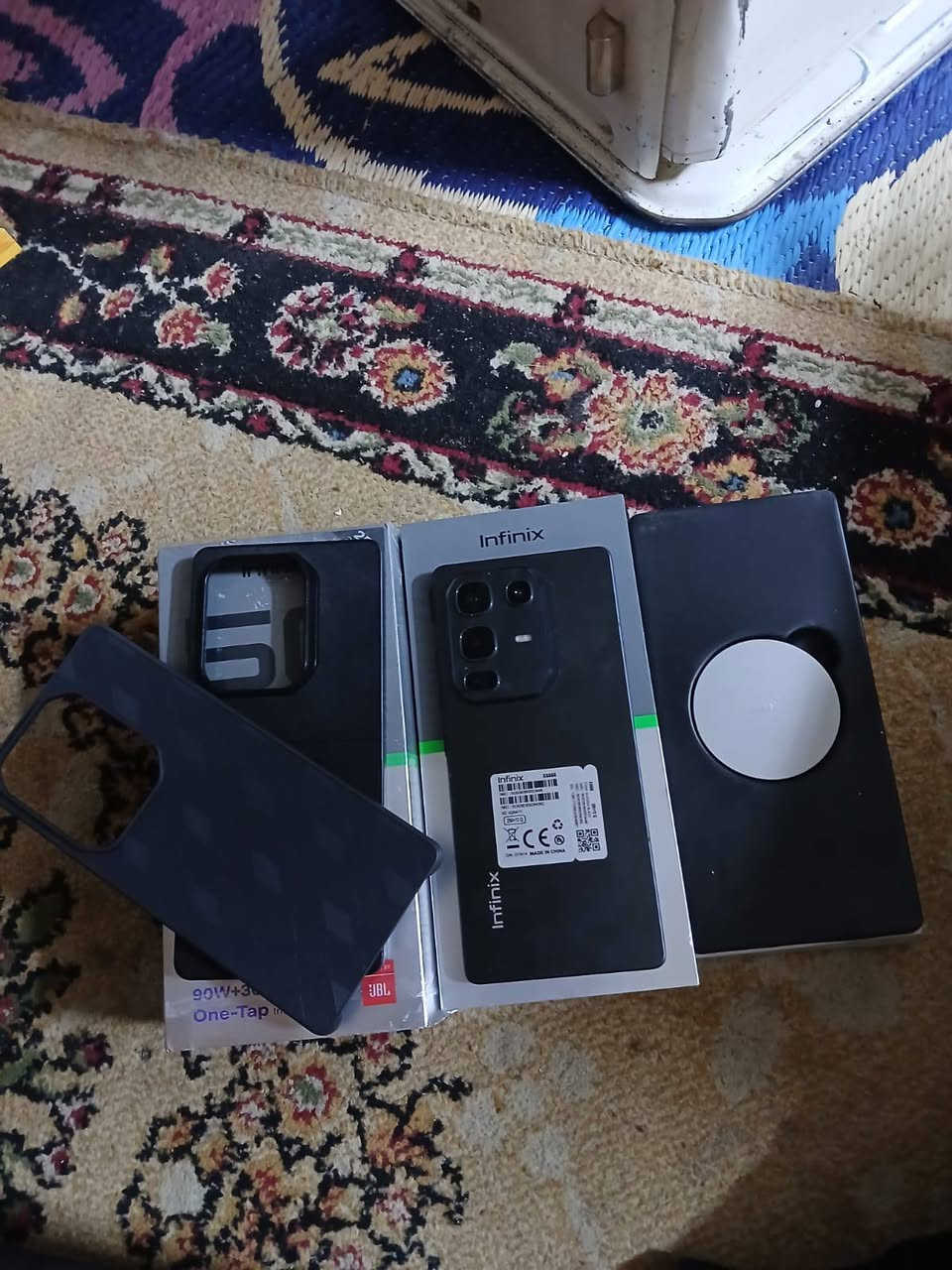 السلام عليكم
انفنكس نوت 50 برو الجهاز جديد لوك شخط مابي الله شاهد النظافه 100% احله من الصور الجهاز كامل ملحقات نقص بس شاحنه وسماعات باقي ملحقاته كامله والجهاز شوفت عينكم 
للبيع او مراوس ب تيكنو كامون ٤٠ برو فايف جي 
وذا بيع السعر 250 قفل بدون عمله عنوان بغداد حي اور
متواجد فيس واتساب 
***********
