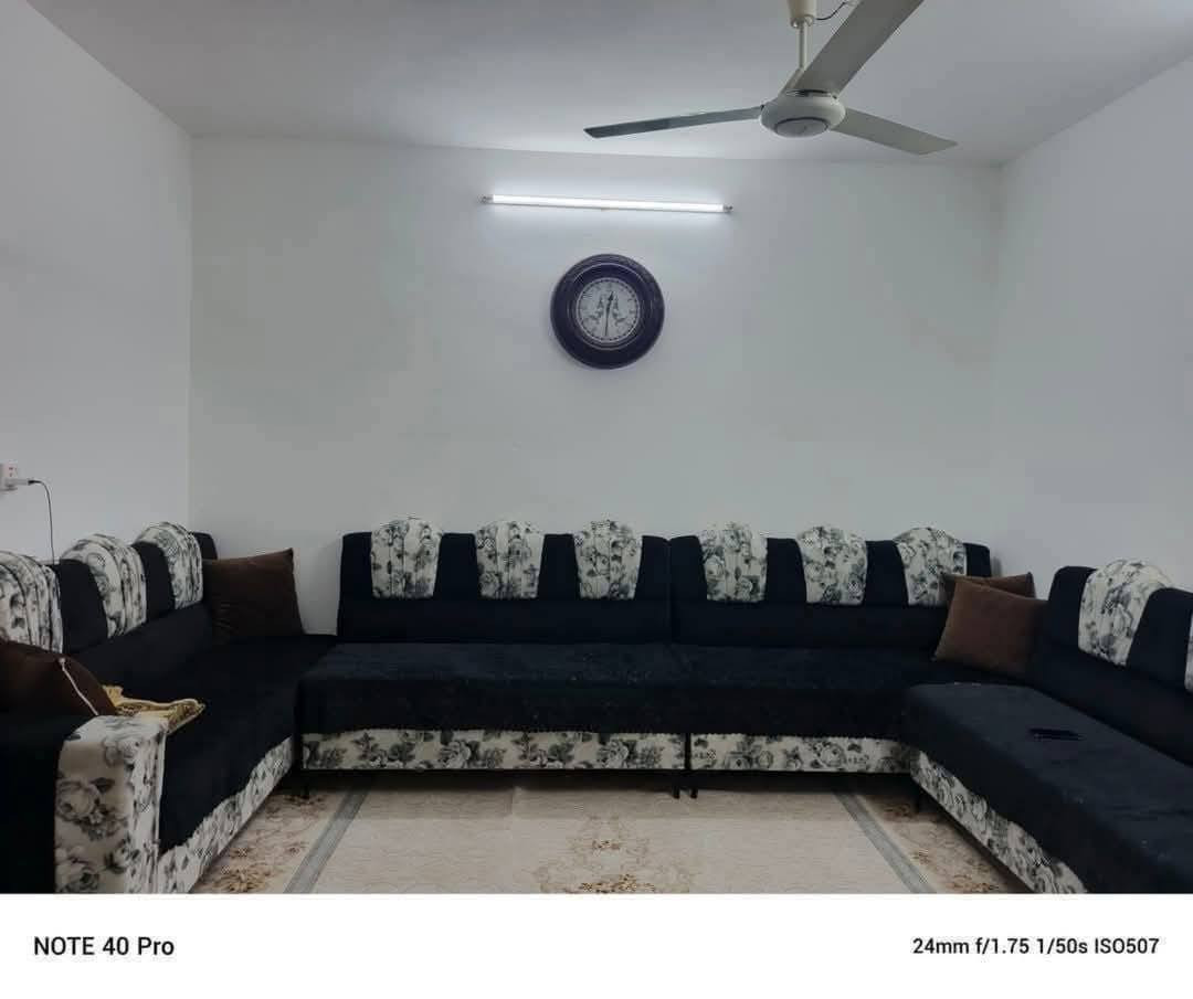 #دار للبيع:-- مساحة 100م ---رقم بلدية 
#موقع:-- حرية قرب جامع اشتي 
نوع عقار رقم
#بناء نظيف 
#موقع مميز جدا
#فول سيراميك
⬇⬇⬇⬇
محتويات 
#طابق 1
غرفة نوم+مطبخ+هول +استقبال +صحيات-- كراج
طابق 2
غرفة نوم+مطبخ+هول +استقبال +صحيات-- كراج
طابقين نفس تصميم
____________________
للاستفسار اتصال عالرقم
 ***********
***********
