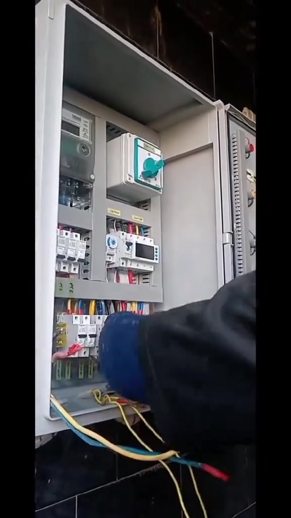بوردات كهربائية كافة
للاستفسار
 ***********  
***********
