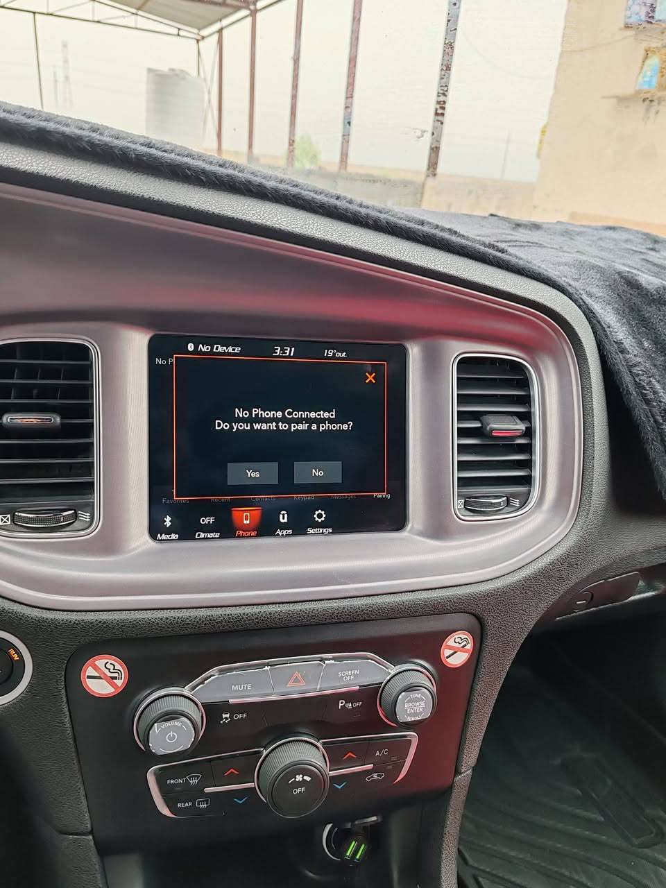 جارجر ٢٣ اصل وارد أمريكي حادثه بس دعاميه رقم بغداد بسمي السعر ٢٦٥ وبيه مجال الاستفسار اتصل على الرقم ***********
