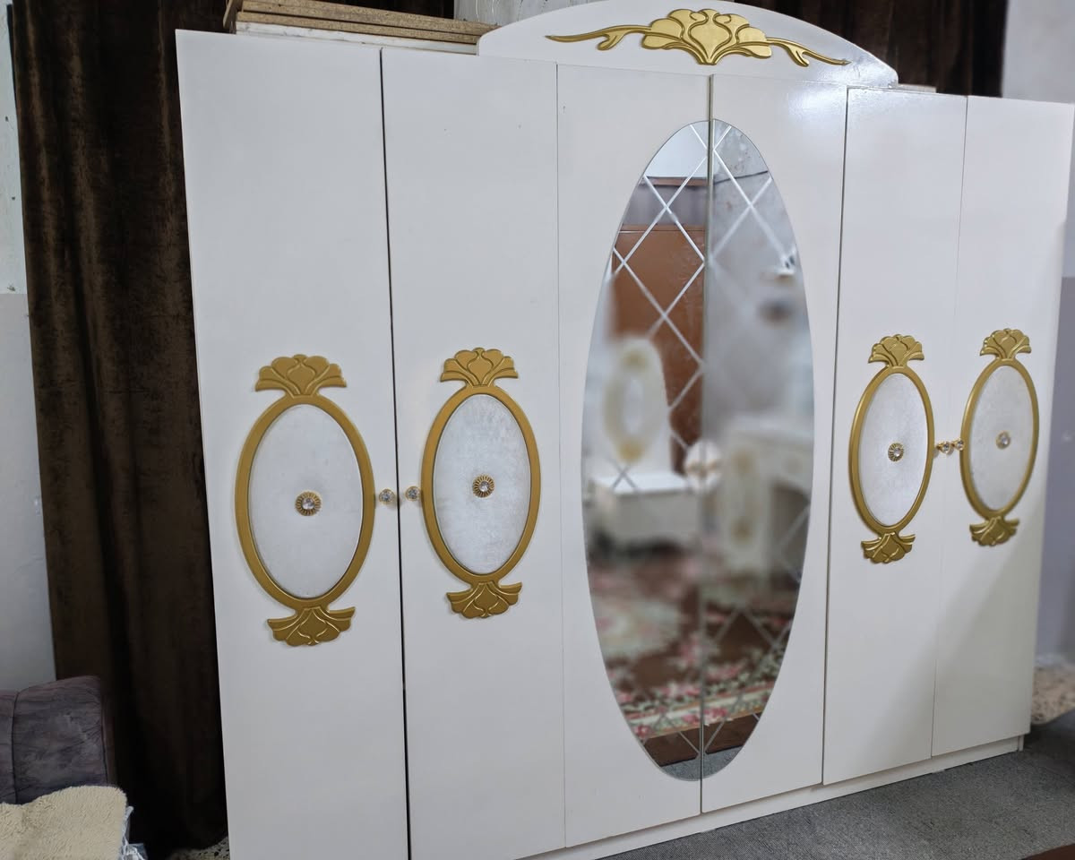 السلام عليكم غرفه نوم نظيفه ٧قطع السعر عل خاص


**إذا كنت صاحب هذا الإعلان وتريد حذفه لأي سبب، رجاءا أرسل رسالة إلى الدعم الفني**