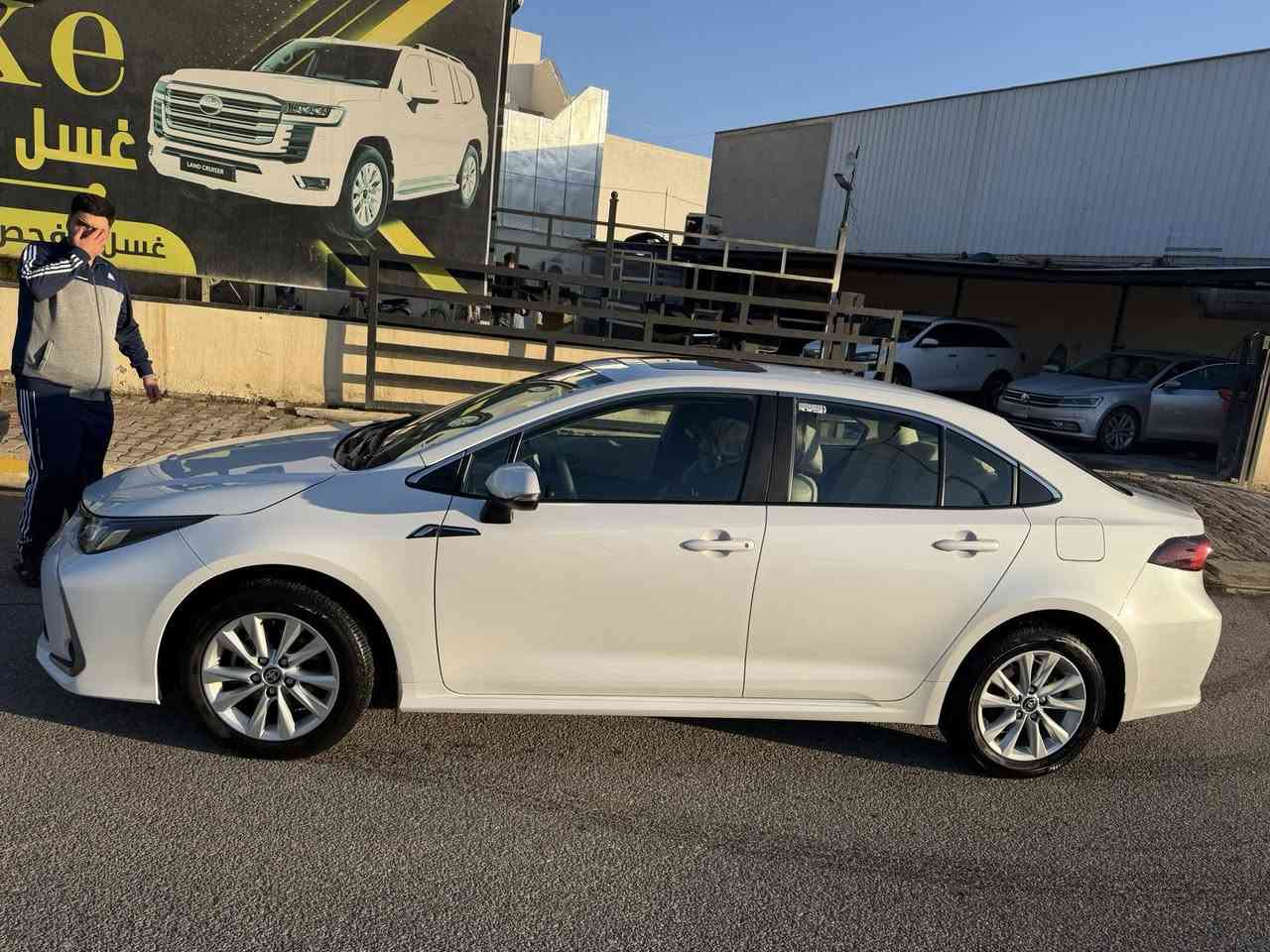 السلام عليكم
كورلا ساز 2024 كلين اعلى فئة ب الساز بعدها داخل الضمان
ماشية 25Km
سيارة ب الباكيت 
السعر 195$ وبيها مجال 
كفالة عامة من الدعامية للدعامية
***********
