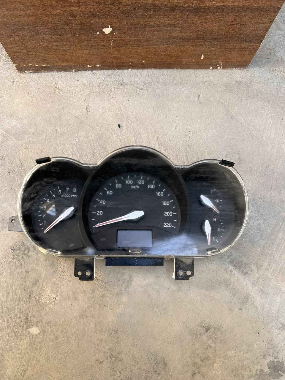 السلام عليكم
غراض كيا ريو من موديل 12 الى 16 

ابيعهن شلع بسعر مناسب 

واليفيده شي ياخذ هم ميخالف 

***********
