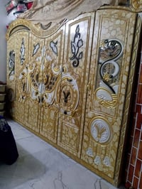 غرفة صاج • نظيفه • بيه مجال قليل