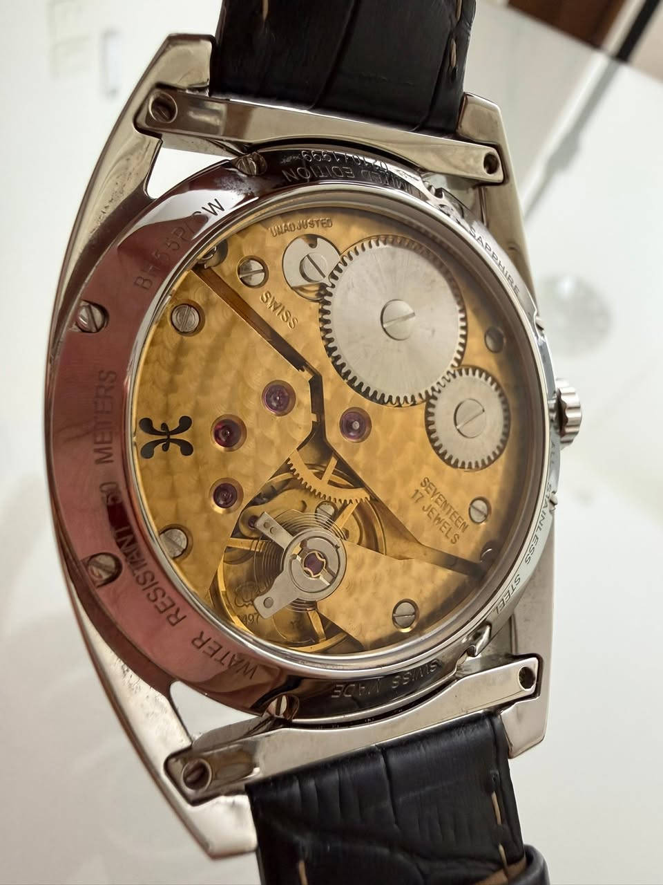 ساعه سويسريه اصليه 100% Bernhard H. Mayer Mecanique ماكنه مانيول (تعبايه ) قطر الساعه 44 ماكينه كشف عقرب ثواني منفصل عند رقم 9 حالتها شبه جديده  السعر المطلوب 400 دينار للتواصل على الخاص أو على الرقم 0785261118


**إذا كنت صاحب هذا الإعلان وتريد حذفه لأي سبب، رجاءا أرسل رسالة إلى الدعم الفني**