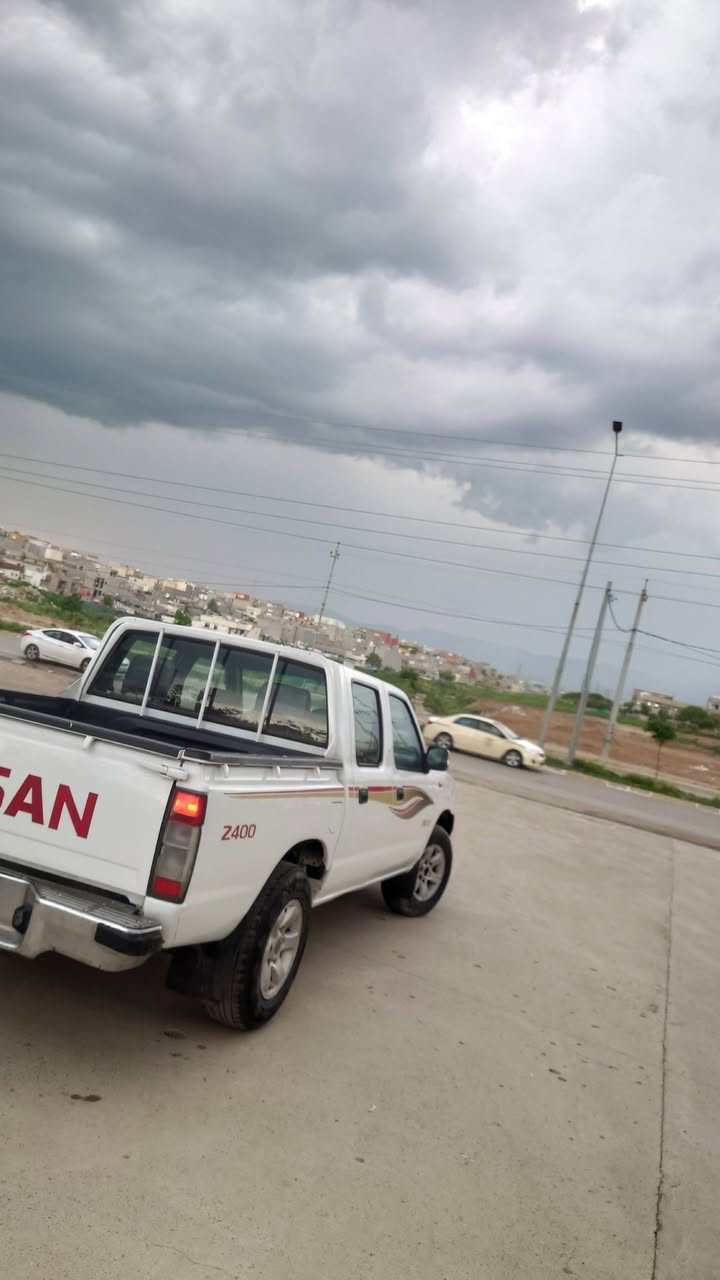 بيكه م نيسان لا دعم وبيها صبغ
 نضيف كيرومكينه شريكة
 1 ميلون غرامة فيها و 2 تعديل بارد


**إذا كنت صاحب هذا الإعلان وتريد حذفه لأي سبب، رجاءا أرسل رسالة إلى الدعم الفني**