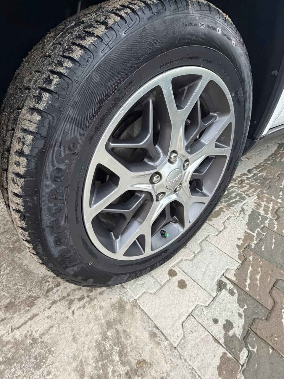 جيب 2021 رقم اربيل
السيارة فية لمتدد فول مواصفات
مواصفات معروفة 
تريد مداور او وكالة 
مكان السيارة النجف 
حادثها امامي بيها 5 قطع صبغ بنيد وجاملغات امامية 
وجاملغ وباب خلفي ايسر 
ماشية 34 الف 
من امريكا ماشية 28 الف 
السيارة ماعايزها اي شي جاهزة وكاملة 
السعر 215 ورقة 
للاستفسار 
***********
