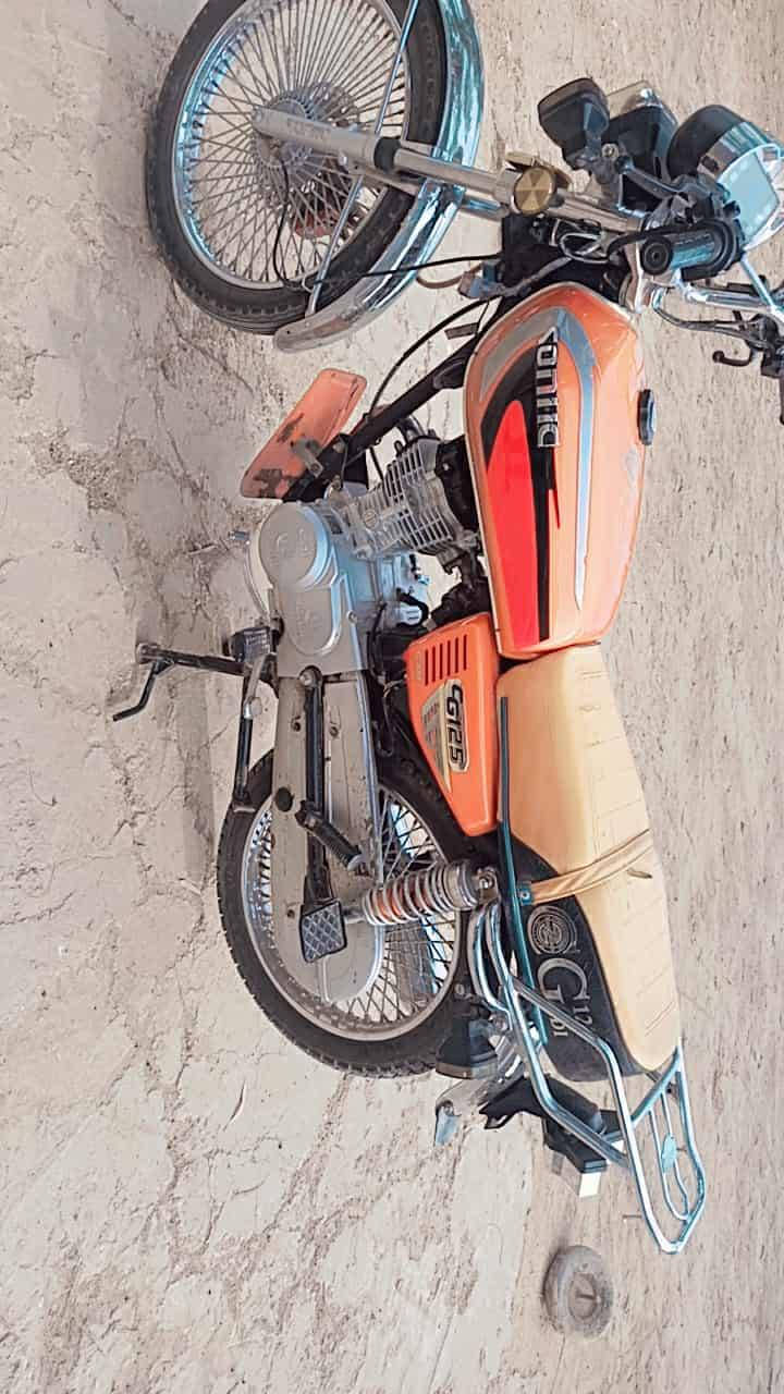 السلام عليكم دراجه تايكر مديل 2024 دراجه مامفتوح مكان حله قضاء الكفل 600وبيه مجال ***********
