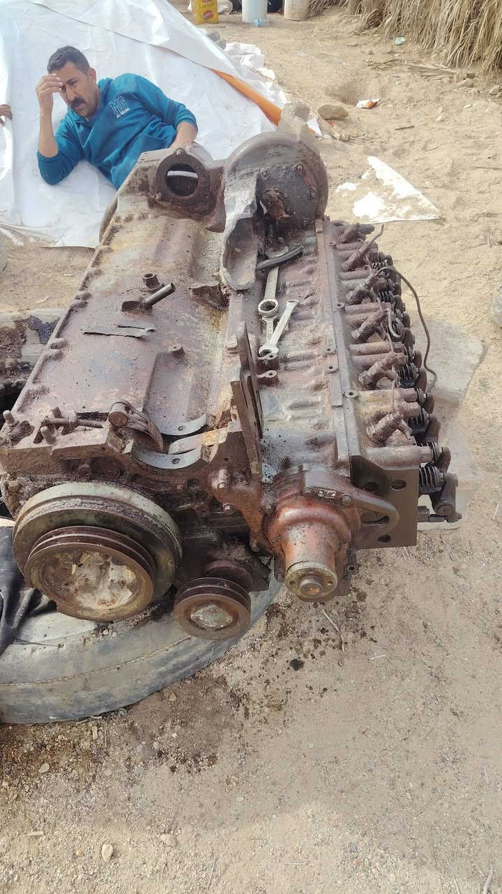 للبيع محرك شفل نيسان نضافه كدام عينك مكان الانبار رمادي للاتصال ***********
