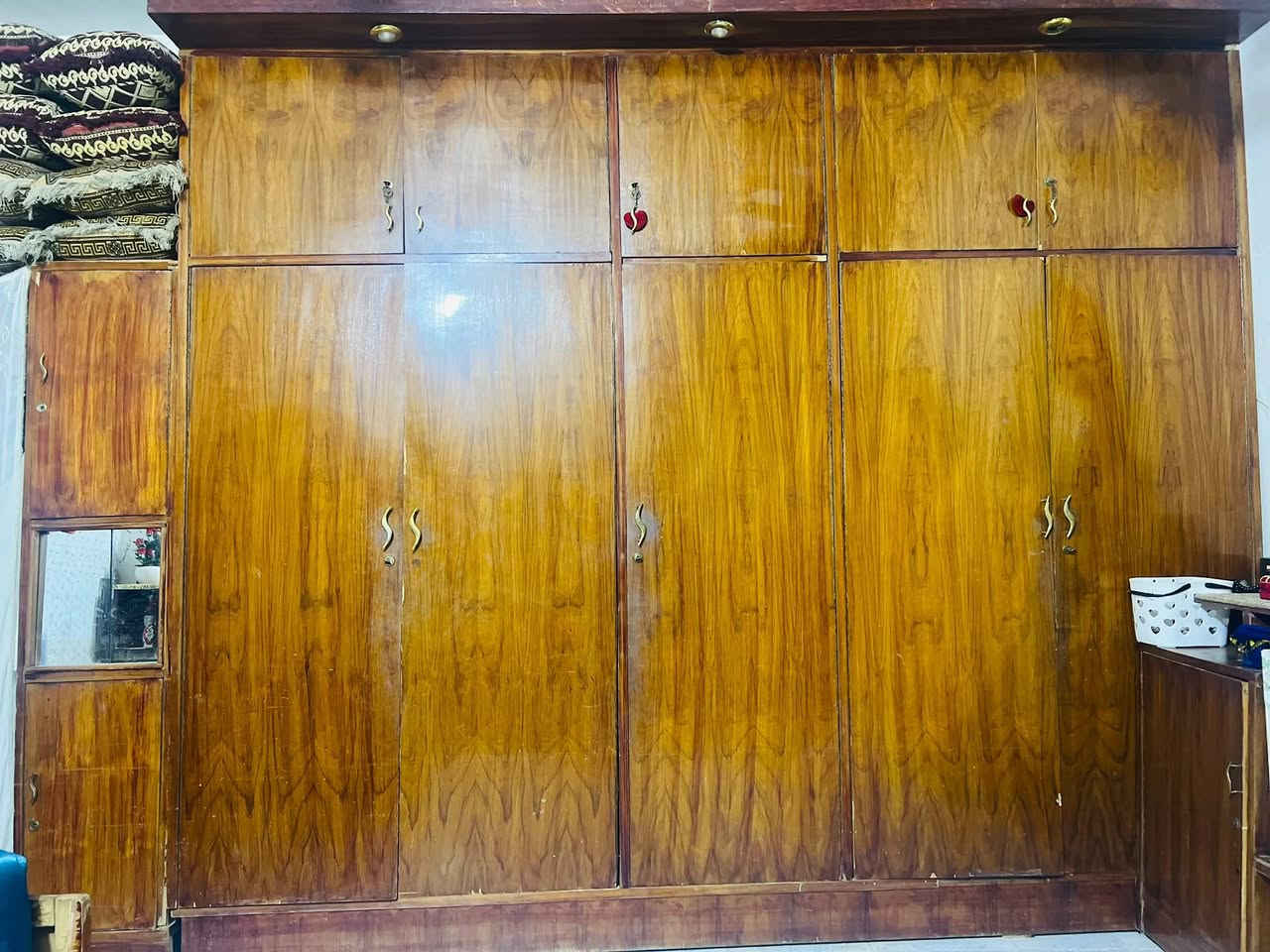 السلام عليكم عندي غرفه عارضها لبيع بسعر مناسب 450الف 
دينار  مكاني خاص تعال


**إذا كنت صاحب هذا الإعلان وتريد حذفه لأي سبب، رجاءا أرسل رسالة إلى الدعم الفني**