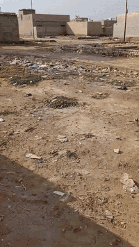 السلام عليكم ...
قطعة ارض للبيع خلف مطعم جواد مساحه 250 ركن متوفر ماء كهرباء شارع تبليط السعر 17مليون ..الاتصال ***********
