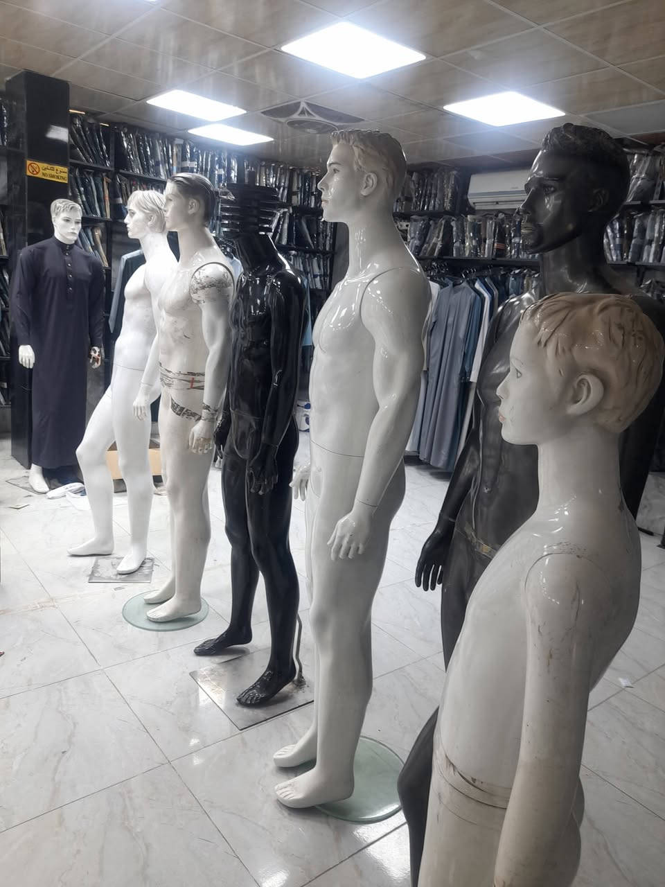 السلام عليكم ملكانات عدد ٥ على ٦٠ الف والشبابية ٥٠ شلعة واحدة غير متوفر على الفيس *********** مكاني بغداد الكرغولية
