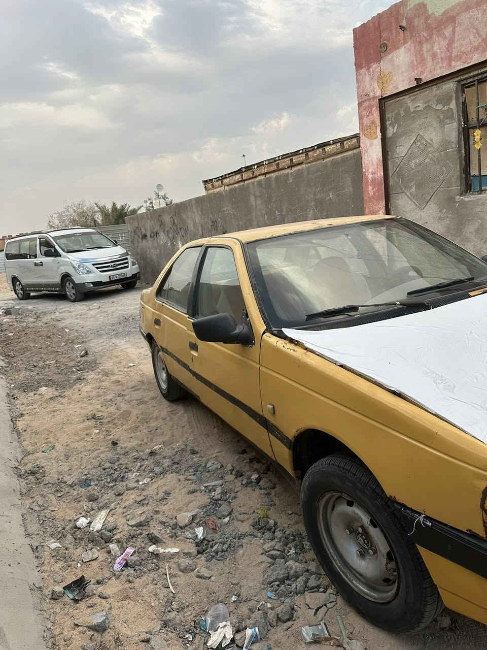 بيجو ٤٠٥ مديل ٢٠١٠ كير مكينه تخم تاير راعيها موجود السعر ١٢
مكان زبير 
***********
