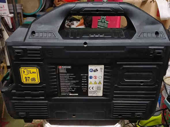 كمبريسر هواء على الكهرباء،باركسايد الماني نظيفة حيل اللي يريده يخلي سعر وياخذه وبالعافية علية يوجد توصيل ***********  ابو حيدر  بي واتس اب
