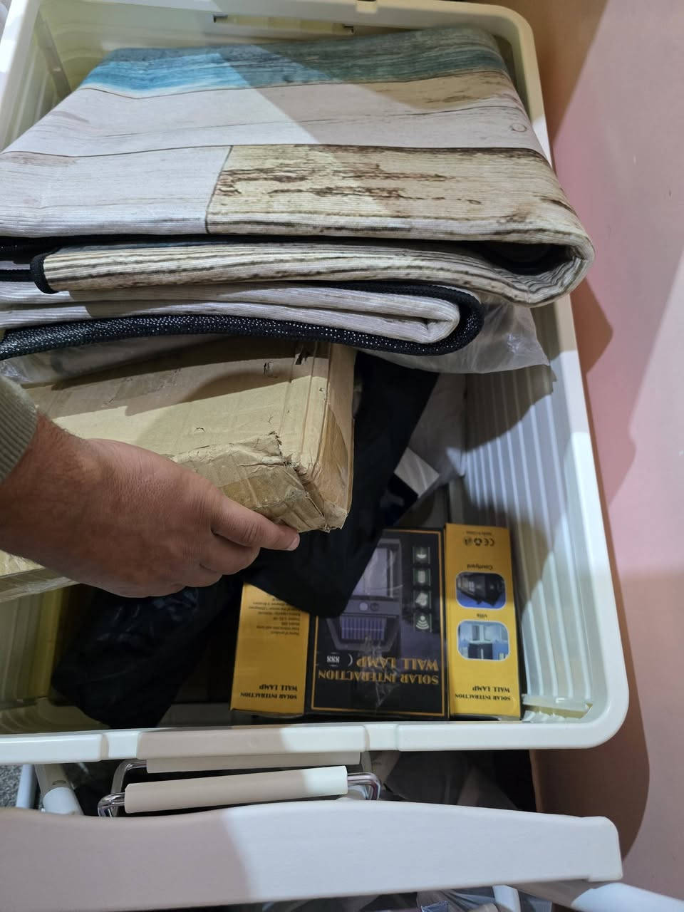 3 خيم وكراسي عدد 3 يطبكن  وبوكس كبير يطبك وضوه ابو الاربعة اضويه عدد 2  وطبلة مال طبخ تطبك كلشي موجود


**إذا كنت صاحب هذا الإعلان وتريد حذفه لأي سبب، رجاءا أرسل رسالة إلى الدعم الفني**