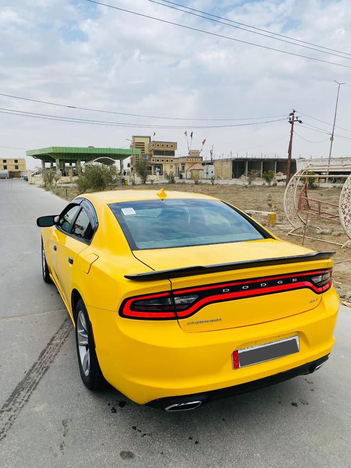 سلام عليكم جارجر للبيع 2018 مرمزه 2022 رقم بصره  تحويل مباشر سياره ليموني بلادد🍋 
جاهزه للاخير من كلشي مكينه 3/600 كفاله 
منضومه غاز جديده 
سياره حادثه جاملغ وبنيد وبيه شخط جاملغ لخلفي مصلح 
فقط فول مواصفات عده لفتحه شاشه حبيره حساسات 
كشنات سبورت مخمل وبيه بعد موصفات SXT 
سعرا 157 شراي انتصل 
***********
