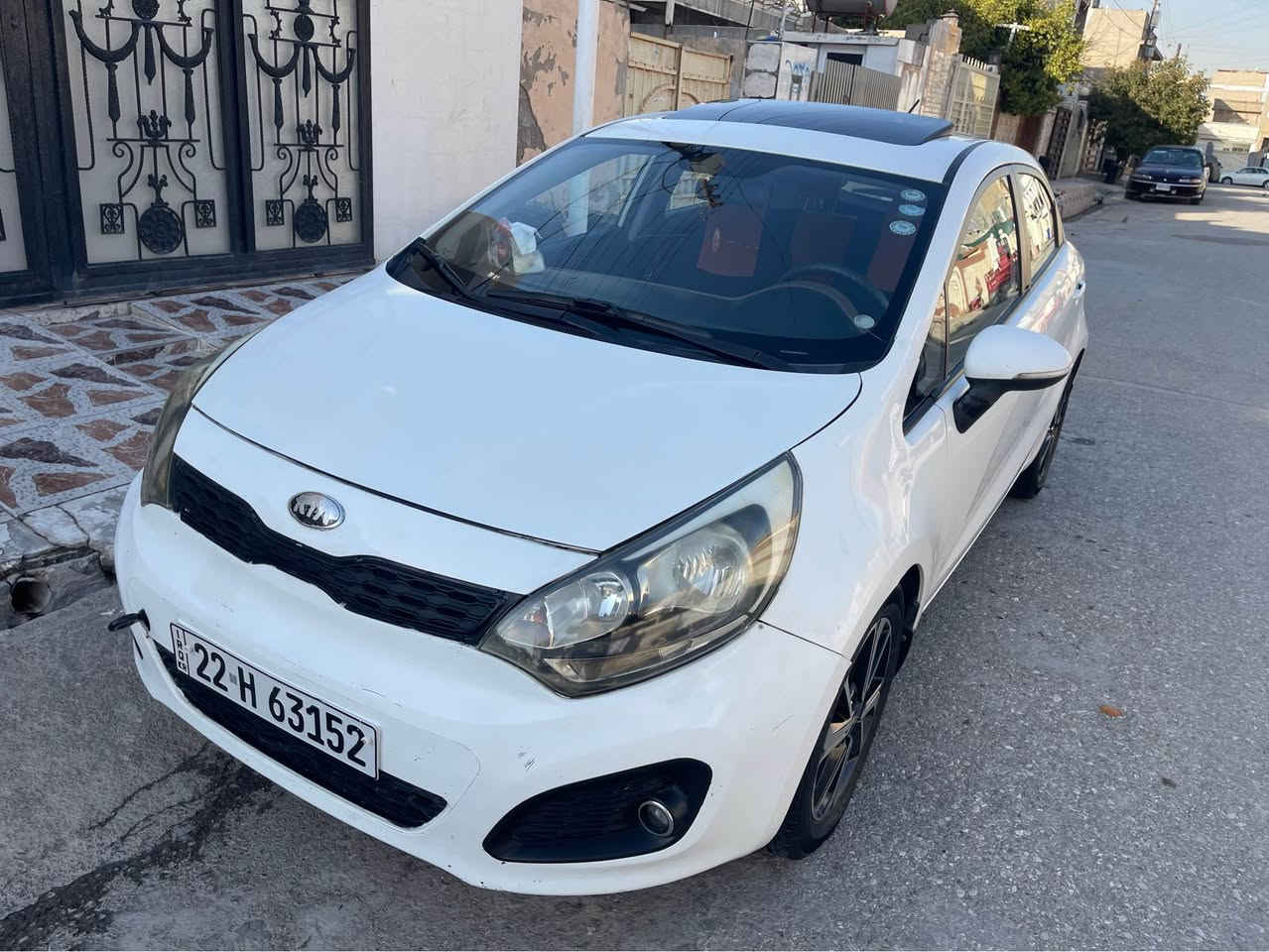 كيا ريو موديل ٢٠١٤ زور خاوينة رقم وسةنةوي نويية بة ناوي خومة .دووپارجةونيوي هةية سعري ٨٣ زم *********** أربيل, العراق
