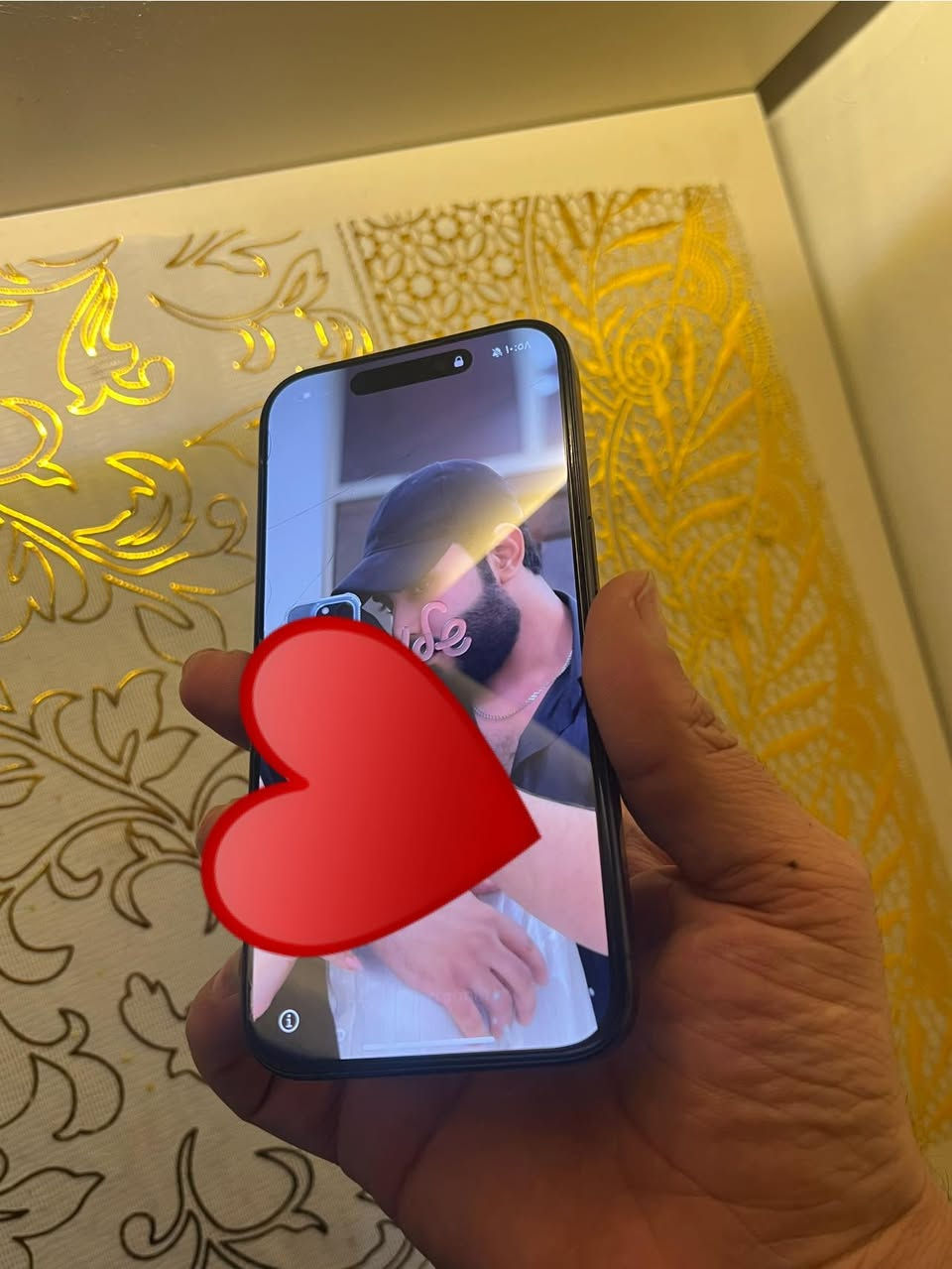 السلام عليكم اقرو المنشور زين
شباب  ايفون(iphone15(pro
ذاكرة128بطارية100
شباب الجهاز استخدمه طبيعي وبي صوري وغراضي لاكن حدثت ومن حدثت طلب ايكلودي خليت ايكلود مكاعد يفتح
ابيعه بس بصمه وجهي تفتح ورمزي بس ميفتح
هيج ماريد افتحه تخطي


**إذا كنت صاحب هذا الإعلان وتريد حذفه لأي سبب، رجاءا أرسل رسالة إلى الدعم الفني**