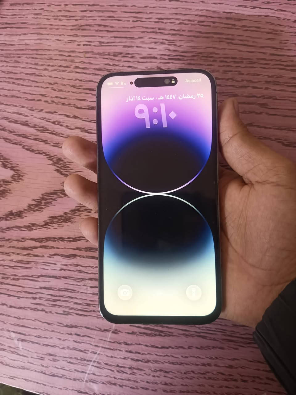 السلام عليكم
14 برو ماكس للبيع 
جهاز جديد واستخدام شخصي 
من الكارتون ع ايدي 
مبدل فقط بطاريه اصليه مال تفليش 
ضمانك شهر  
ذاكره 128 
بطاريه 100 
تك سيم 
ملحقات شاحنه اصليه مال جهاز 
السعر 600 

***********
