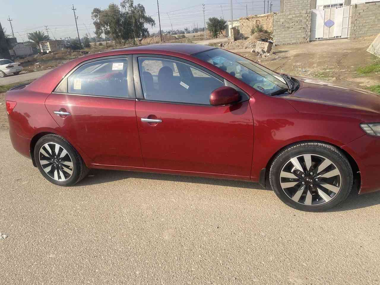 السلام وعليكم من رخصة الادمن كيا سيراتو 2012 خليجي سيارة بيها 3 قطع صبغ  اثر جراد داخل جوزي سيارة كير ￼محرك كله مكفول نصبتها حلوه 
الرقم 
***********
