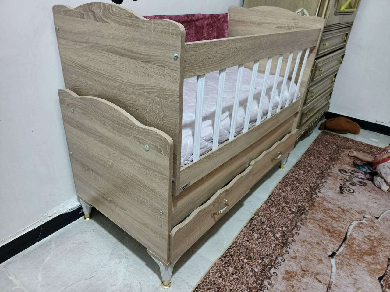 جربايه طفل للبيع مع المندر بعدها جديده عنوان الزبير ***********
