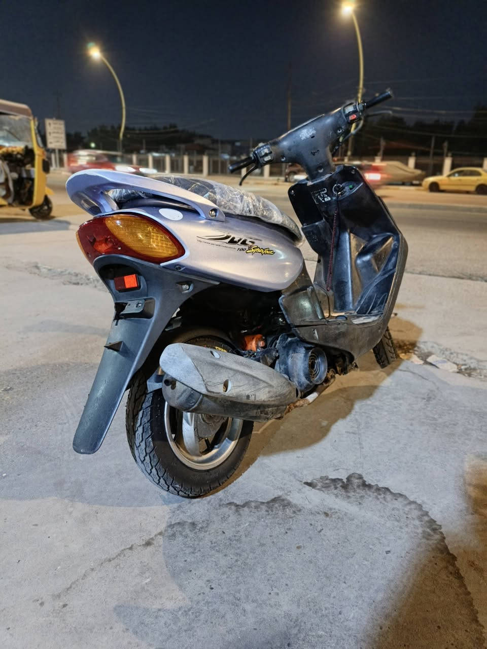 السلام عليكم عندي دراجه ماكس قجمه نضيفه دواخل نضيف ابيع عله حطتهه سلف 55 دراجه مفتوحه مصعدلهه بوشه 55 كفرات اصفاح نضيفات بس البجم بي كسر وموجود شلعه ومعدل تشك الكاع الدراجه واكفه بيهه مشكله بل كهربائيات بس شغله بسيطه صلنصه رياضيه FM تايرات جدد يحتاجلهه بعض الترتيب صدر جديد السعر 275 وبيهه مجال المكان حي القاهره رقم الهاتف ***********
