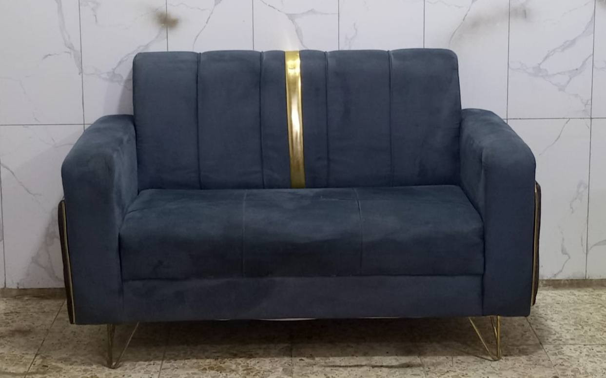 للبيع تخم قنفات 8مقاعد اي ضرر مابي  170وبي مجال مكاني بغداد لبلديات ***********
