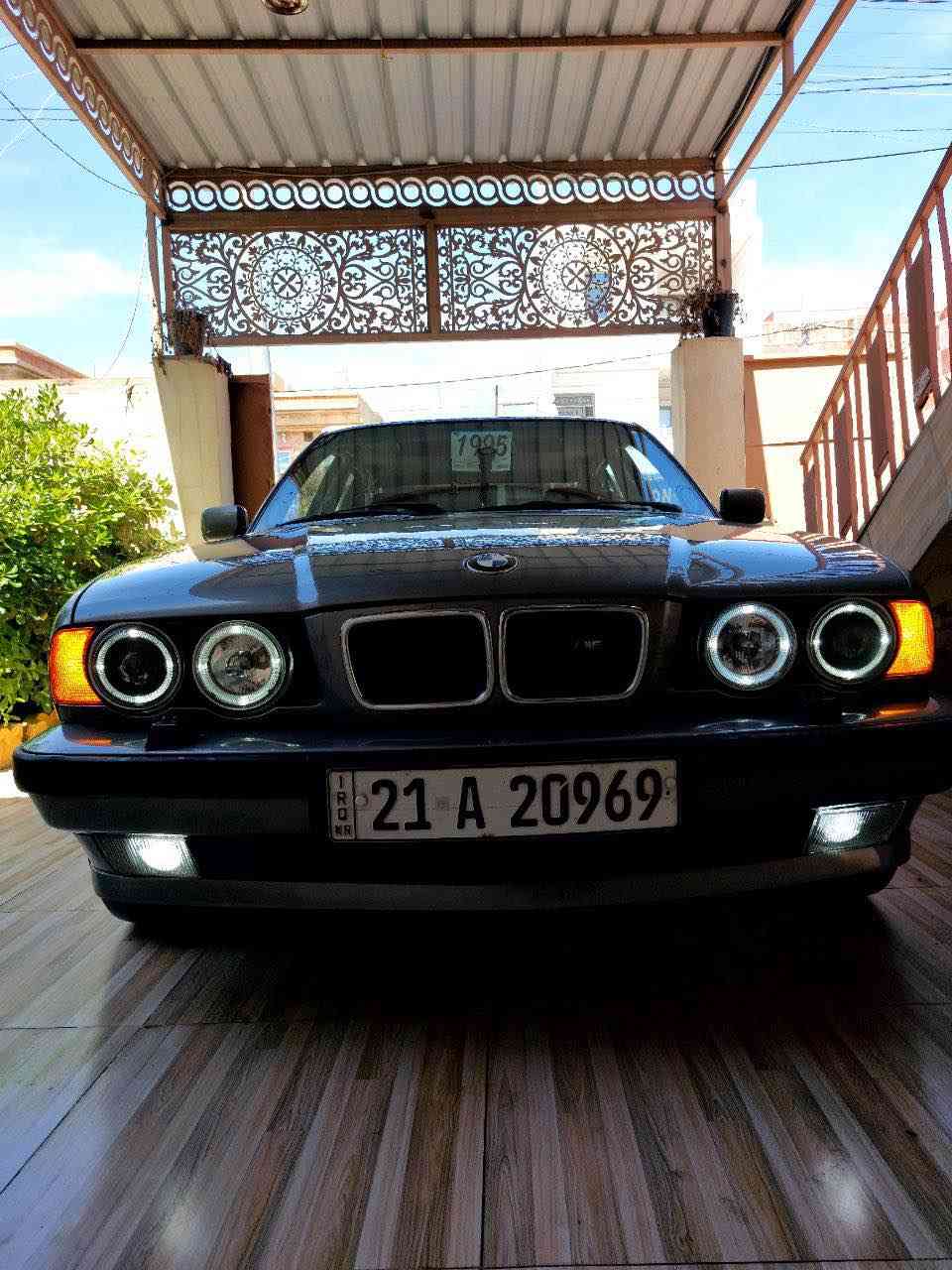 Bmw525Ai فول مواصفات 
1992 
اربع جام كهربائي 
دبل ايرباك
تبريدبشرط 
وكير مكينة بشرط 
داخل فورميكا
قفل مركزي 
سلايد
رقم وسنوية جديد سنوي بسمي
و كوبون بنزين
بدون ولا ضربة كلها بشرط من دعامية للدعامية بشرط
كوشن هيتر دبل تليفون و ABS
***********

 فول مەواسەفات525Ai1992
گێر ئۆتۆماتیک دوگمەی s  و بەفر مەزبوتە 
قفل مەرکزی چوار چام کارەبا 
 سلاید ناو فۆرمیکە کۆشن هیتێر دەبل موبایل 
پێشۆ پشت بێ شەرت بێ لێدان 
با شەرتی گێرۆ مەچینە بە شەرت 
سەنەوی تازەیە بە ناوی خۆمە کۆبۆنی بەنزینی هەیە 
تکایە گەر موشتەتری نی تەلڤون مەکە 
*********** كركوك, العراق
