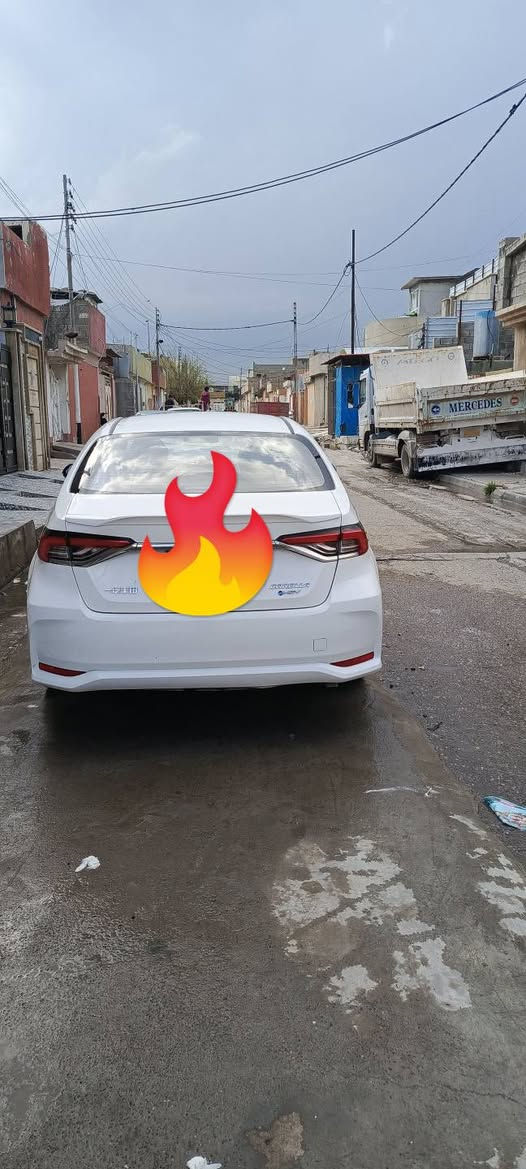 20Toyota Corolla
2025 بحالة الوكالة فول مواصفات 1/1 كلين ماشية 5000 آلاف 
رقم نينوى الجديد 
اني الشرعي شرط التحويل 
المواصفات 
🔳تحديد مسار 
🔳كهربائية بالإضافة إلى بانزين 
🔳شاشة رقمية 
🔳تحكمات مقود 
🔳داخل جلد 
🔳عدسات زيتون 
🔳سلايت تنتة 
🔳البك لايت لد 
🔳بصمة 🫆 تشغيل وابواب 
🔳شاشة عداد ديجيتال رقمية ...
السيارة في الموصل للاستفسار الاتصال على 📞 ☎️ ***********
السعر المطلوب 158
