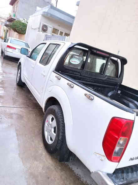 ناڤارە  مودێل ٢٠٠٩  بێ دەعم و  لێدراوی و بێ بۇیاخە مەکینەی بیلادیە تەشفید کراوە بە باشترین شێوە تەبرید ساردو گەرم بێکێشە ئیش ئەکا  تاخم تایە تازەیە گێڕ و مەکینە م ئەکسڵ بەشەر سەیارەکە ١٨٥٠٠٠ ڕۇشتوە  ڕەقەم سلێمانیە بە ناوی خومانەوەیە تا ٢٠٣٤ تازەیە  
ژ.م:*********** حلبجة
