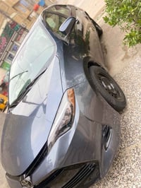 كورولا 17 وارد كندي بيها  3 ثنين حار خفيف موجود صور قبل تصليح وباب تبد...