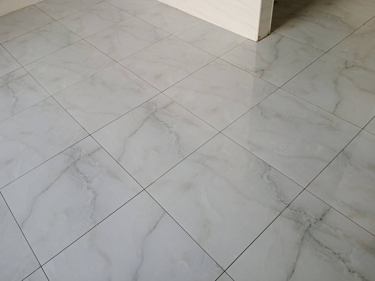 نعمل على تطبيك الاسيراميك بأدق التفاصيل وبأسعار مناسبه
***********
