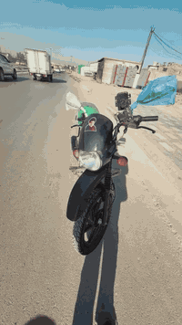 دراجه لبيع موديل 23 رقم وسنويه باسمي دراجه ماشيه 8 الف جديده بس جانت م...