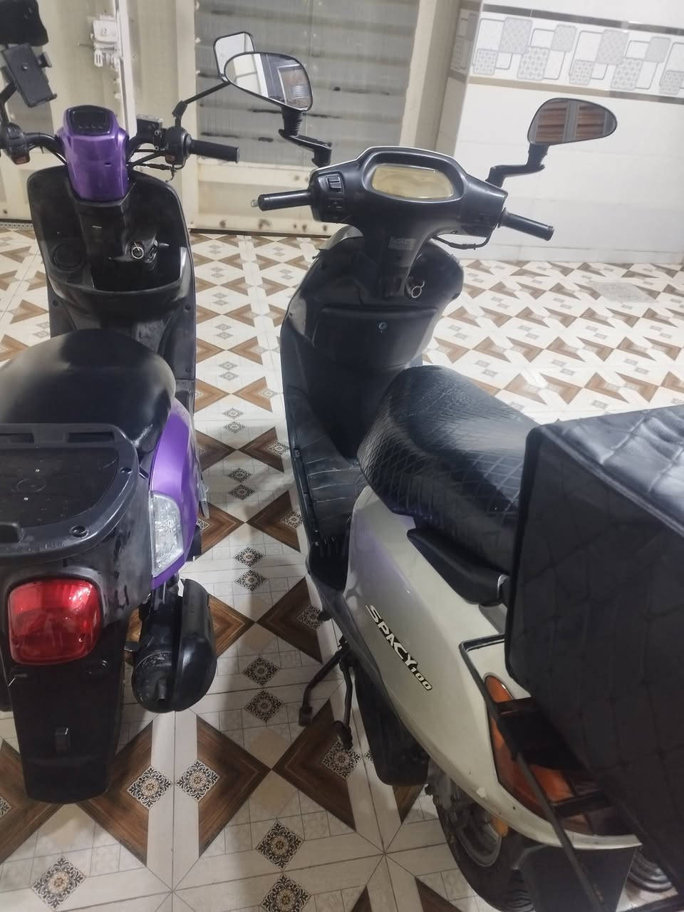 السلام عليكم دراجه للبيع بوليسي موديل 8 مقفول محرك شغاله كهربائيات حسب المواصفات جديده اي نقص ما بيها / سبايسي للبيع ياباني كفاله محرك الكهربائيات اي نقص ماكو الاتصال على هذا الرقم بعقوبه التحرير سعر خاص ***********
