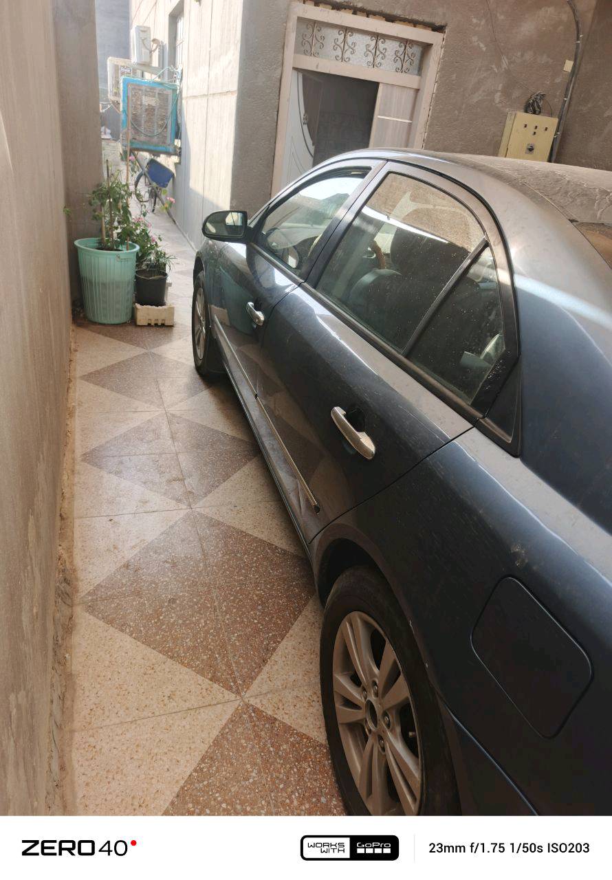 سوناتا خليجي موديل 2009 
رقم بغداد مميز 
السيارة باسمي تحويل مباشر
سنوية الى نهاية 27 
بيها ضربة صندوق وجاملغ خلفي والتفاصيل بالسونار
الموقع- الانبار -الرمادي