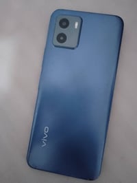 جهاز فيفو ذكره 32بيه خطوط بل شاشه قليل مامثرات عله المس سعر 35 وبيه مج...