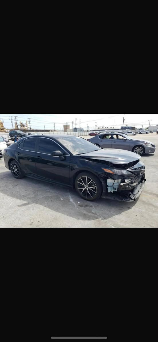 کامری مۆدیل 2022 مواسەفات SEپڵەس ڕەقەم و سەنەوی و ژینگەی تازە  بەشەرتی تحویل و غرامە بەشەرتی گێڕو مەکینە سەیارەکە زۆر جایزەو بێ مەسرەفەو ماڵی دۆستە 71هەزاری حەقیقی ڕۆشتوە سەیارەیەکی فول گەنجانەیە تەنها سایەقێکی دەوێ سعری 185$معامەلە تلفون بکە *********** دار بنديهكان, السليمانية
