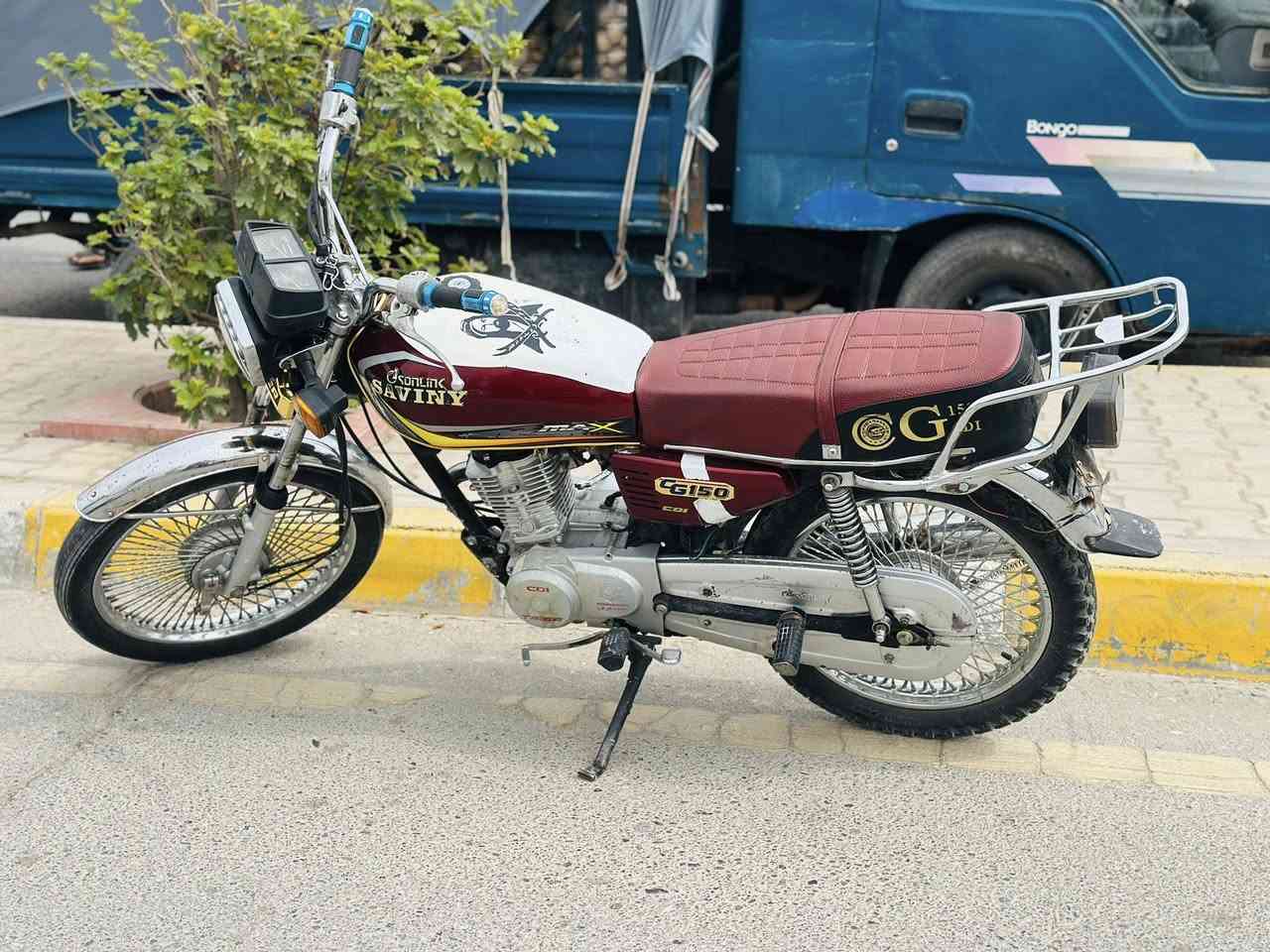 السلام عليكم تايكر 23شلعه معدل فول مكينه خرسه بيها نقوصات بسيطه سعر 325مجال بسيط كلش شراي اتصل*********** او خاص مكاني جلولاء
