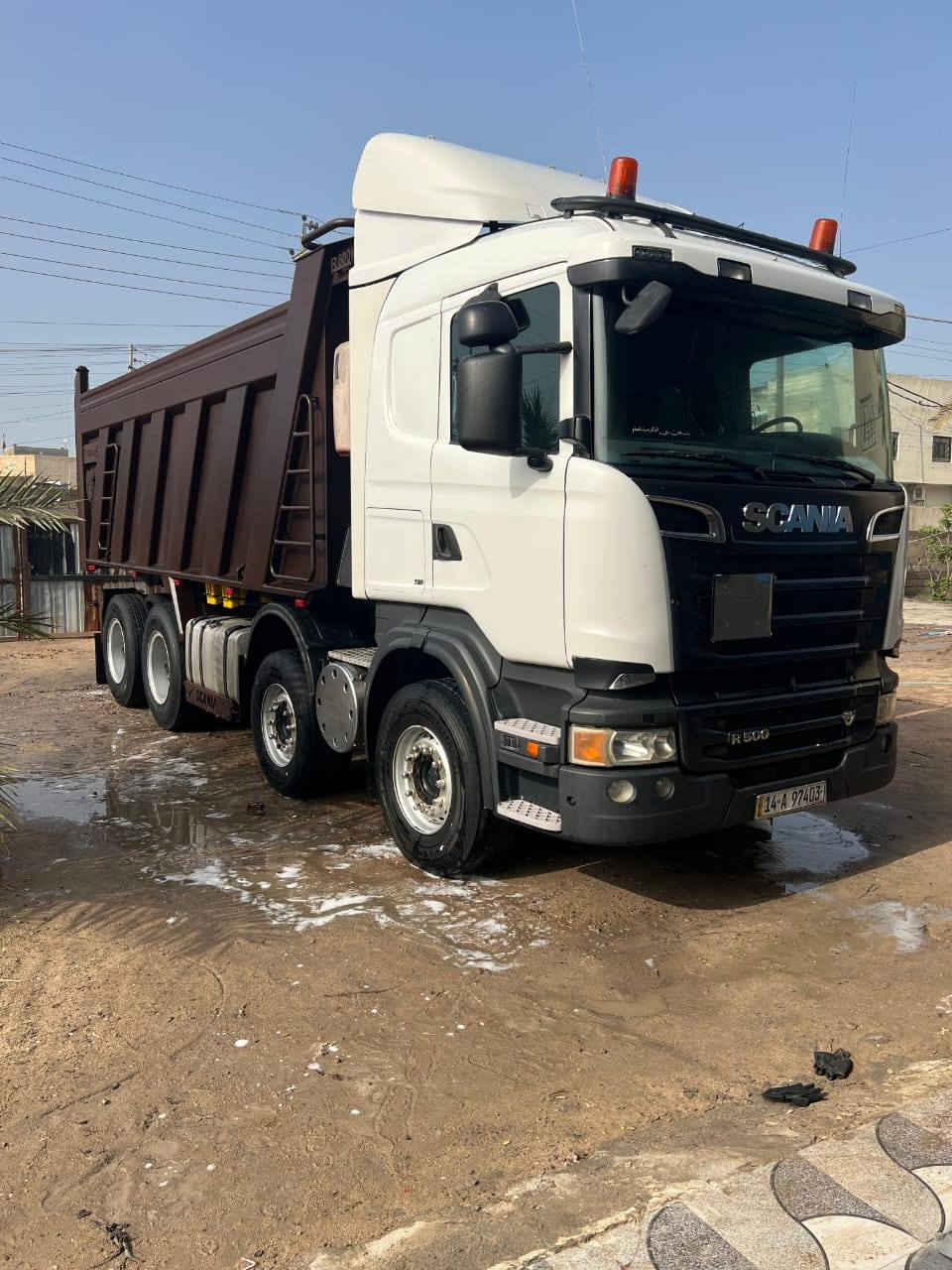 سكانيا موديل 2012 محرك 8 انجكتر حجم 500  كير عادي غليج بلادي مجموعة 26 تخم تاير  السعر 680$ الاتصال ***********
